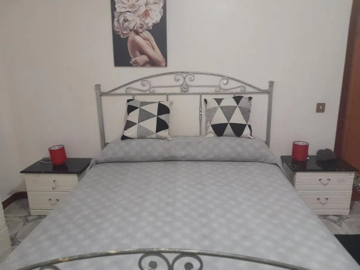 La Perla Sul Mare Apartment Mondello Homestay